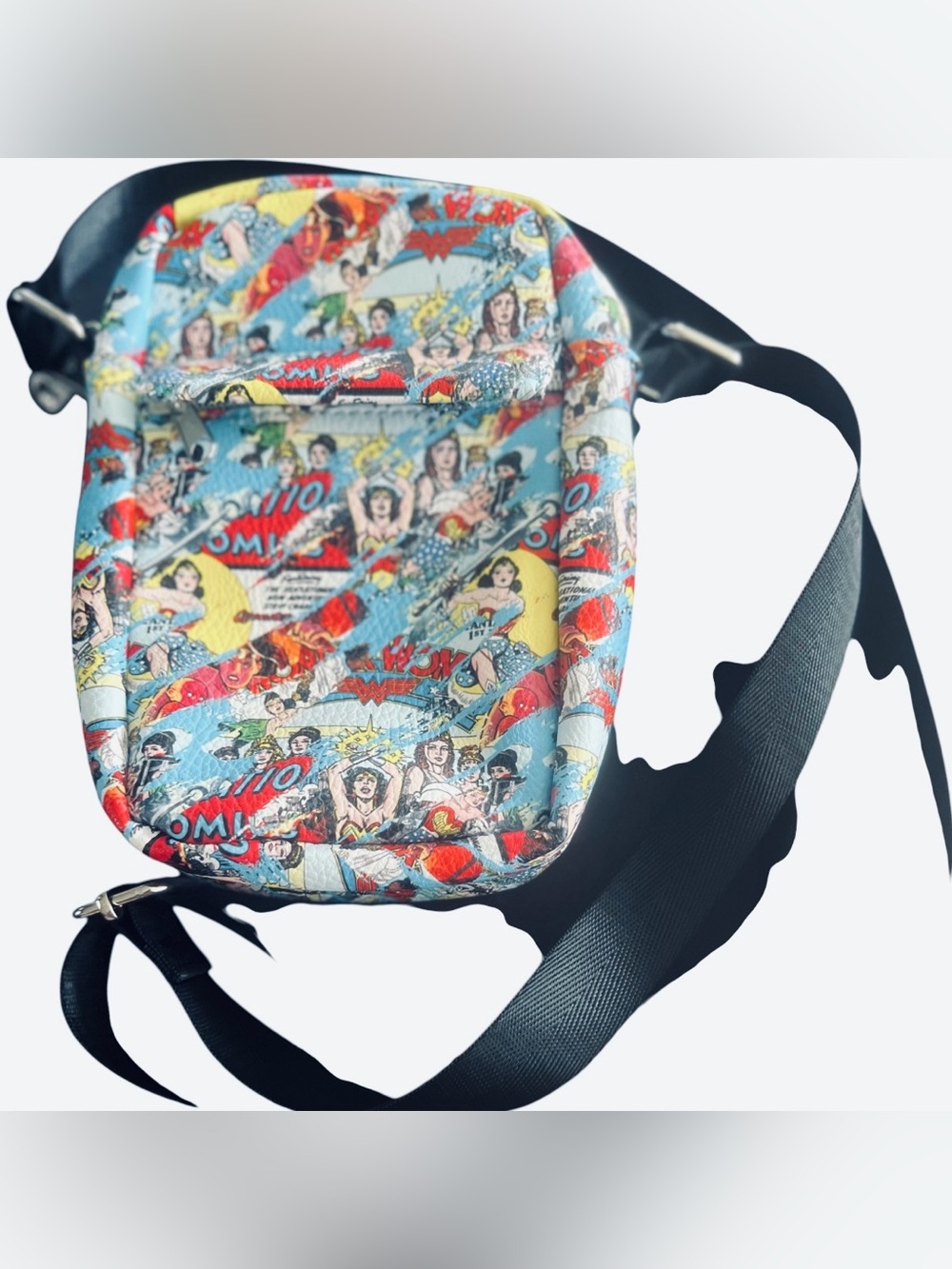 Buckle-Down Wonder Woman Comic Print Crossbody Bag/ Retired